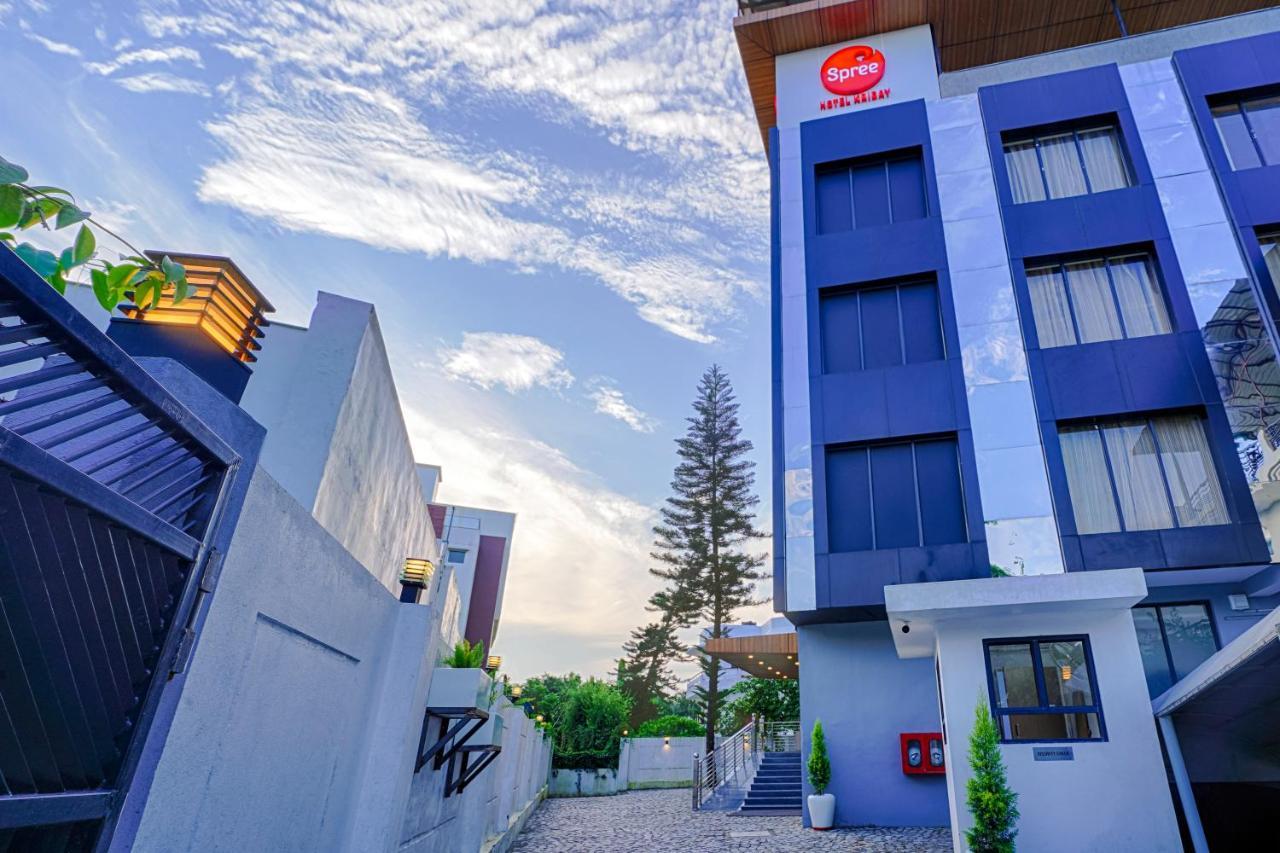 Spree Hotel Kriday เดห์ราดุน ภายนอก รูปภาพ